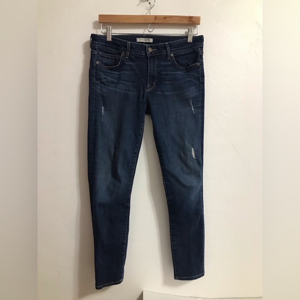 Rich & Skinny Women's Jeans Skinny Slightly Distressed size 29